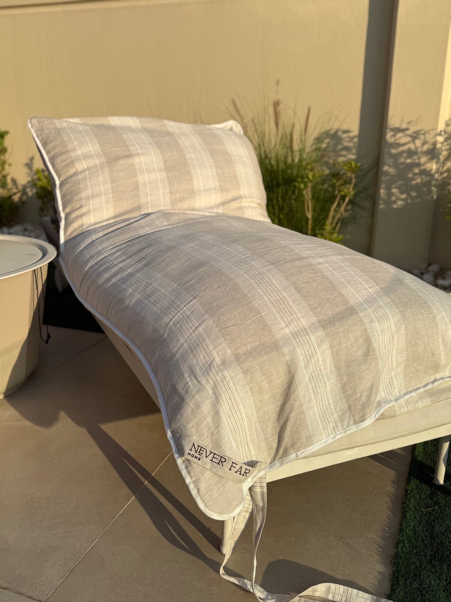 French Stripe GiGi Large Linen Floor Bed