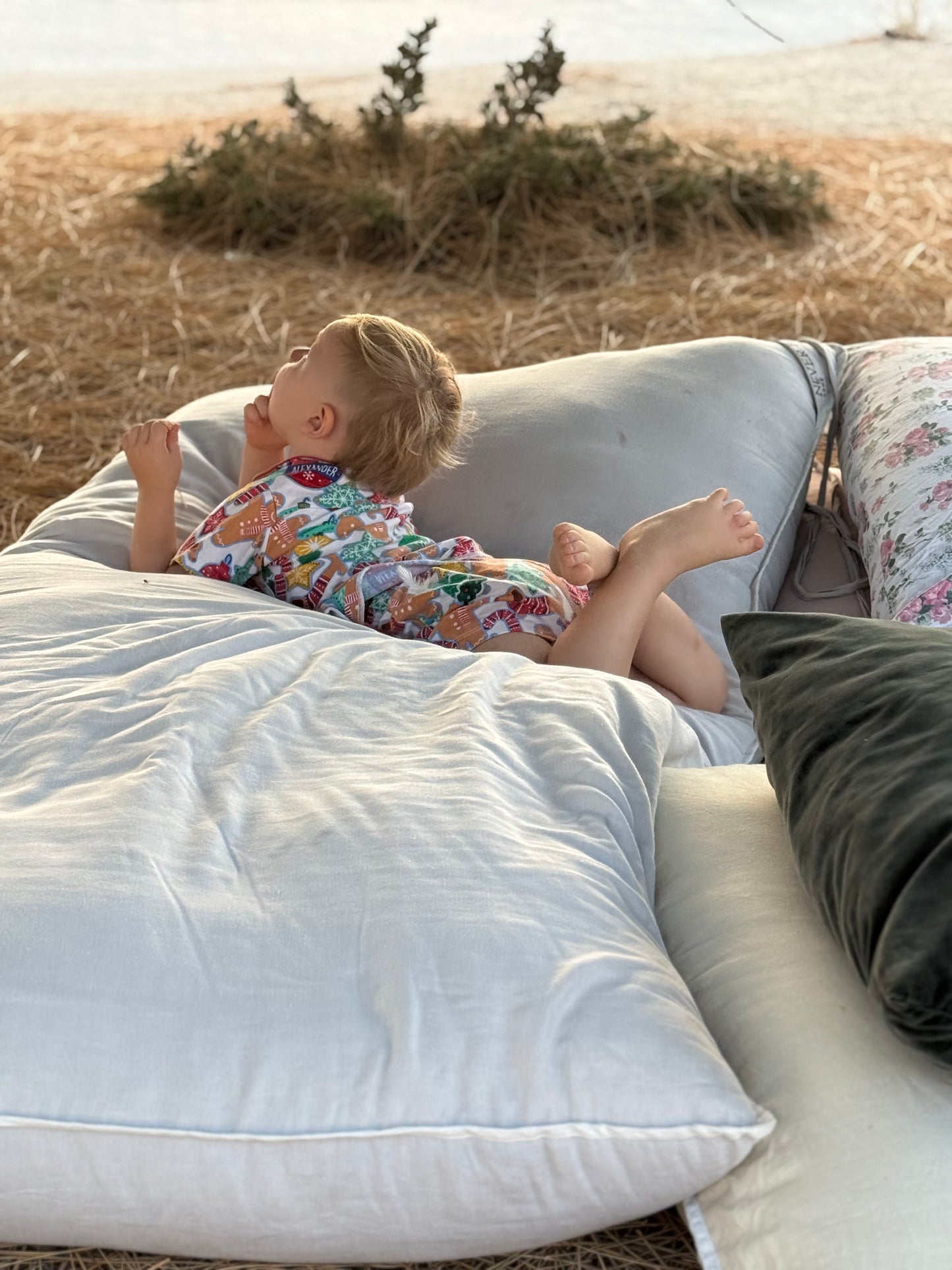 The GiGi Large Linen Floor Bed